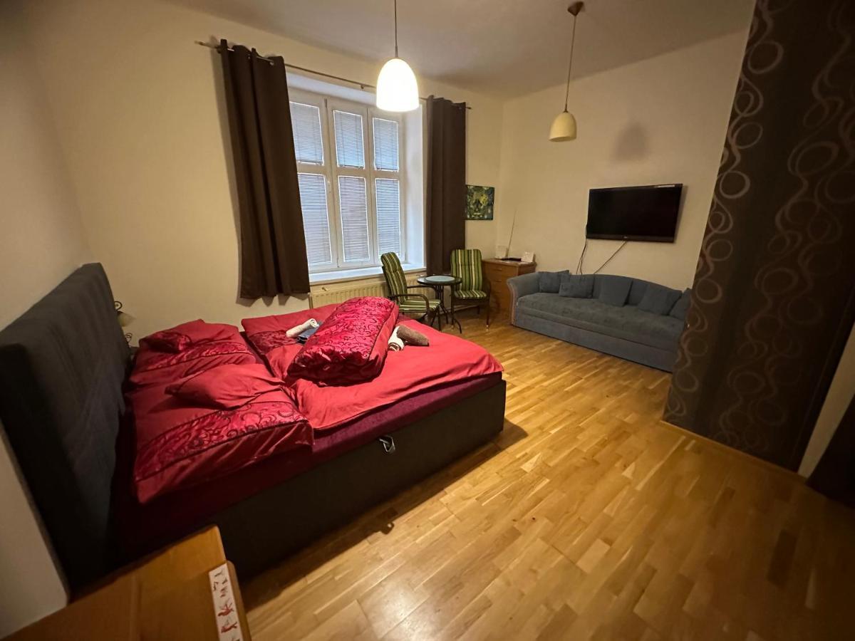 Sonja Holiday Home Ostrava Bagian luar foto