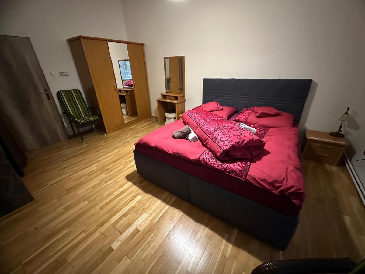 Sonja Holiday Home Ostrava Bagian luar foto